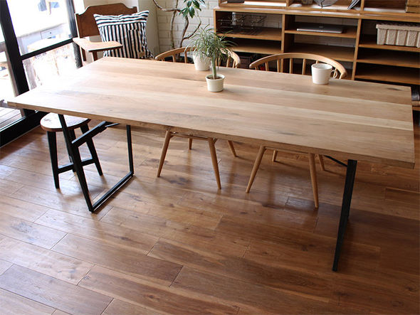 splem dining table