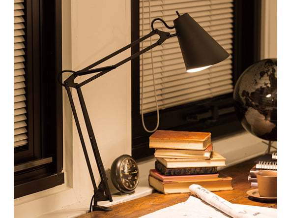 Snail desk-arm light