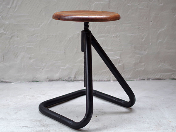 FR IRON STOOL