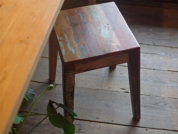 RECYCLE WOOD STOOL