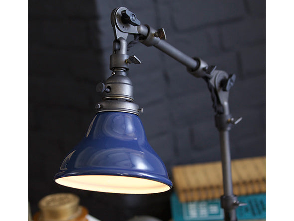 CUSTOM SERIES Engineer Desk Lamp × Mini Trap Enamel