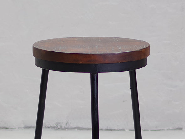 TR IRON STOOL