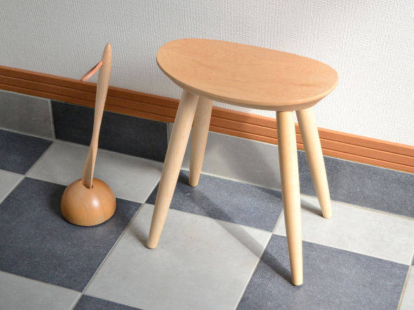 ENTRANCE STOOL