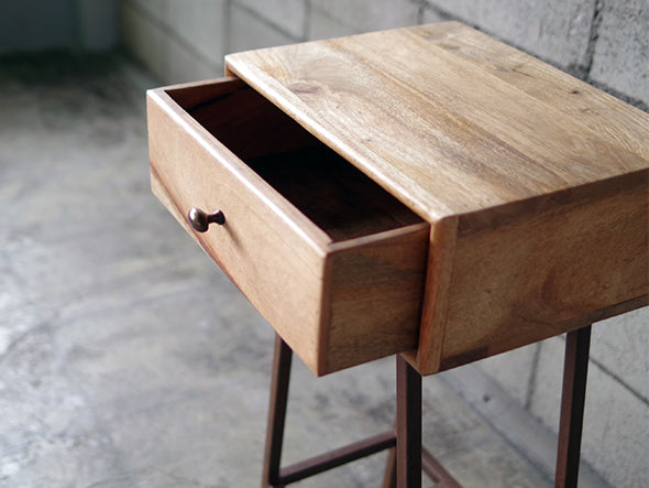 DR SIDE TABLE