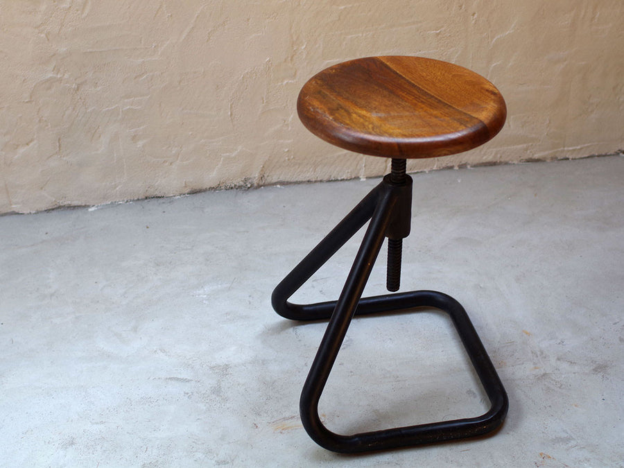 FR IRON STOOL