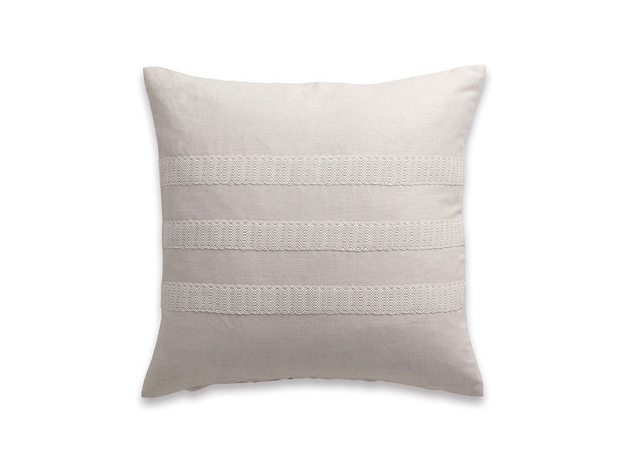 Trois Cushion