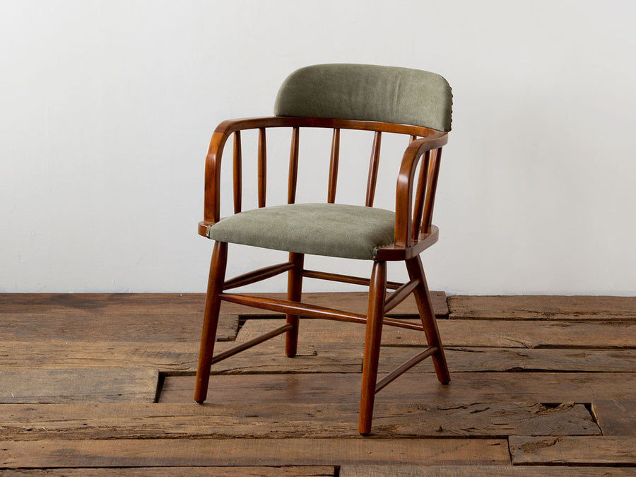 OAKS ARM CHAIR