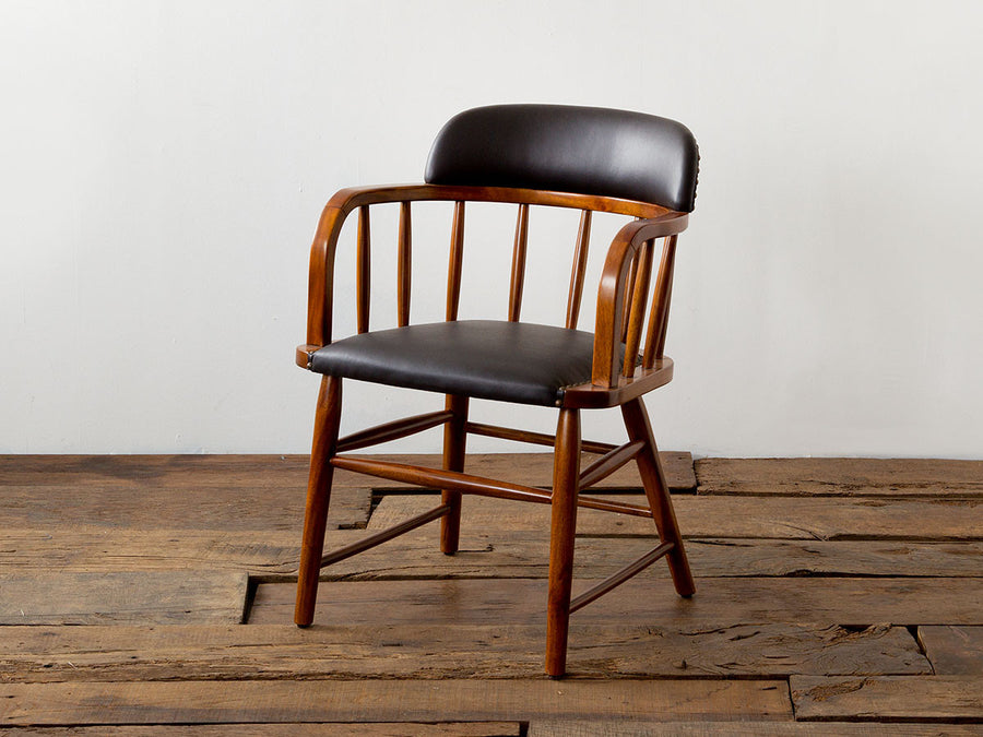 OAKS ARM CHAIR