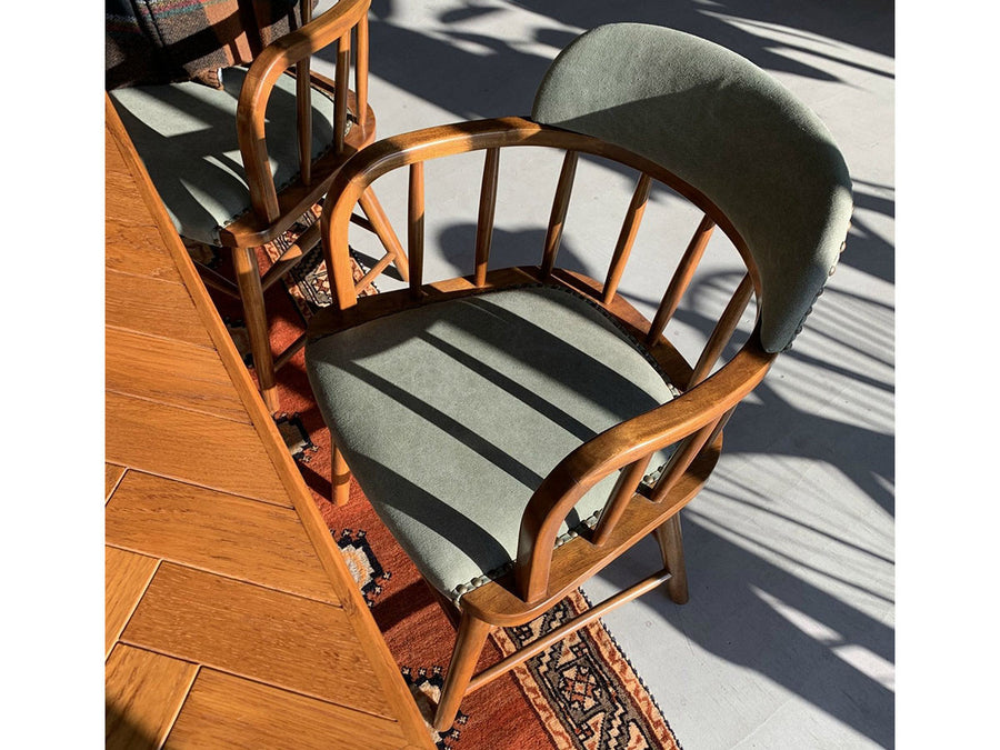 OAKS ARM CHAIR