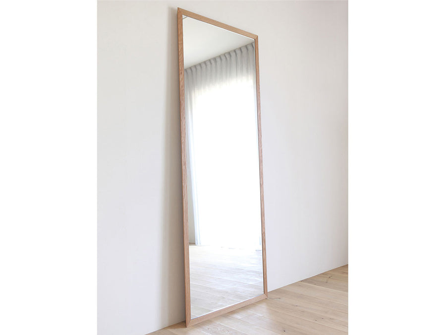 ORLO Stand Mirror