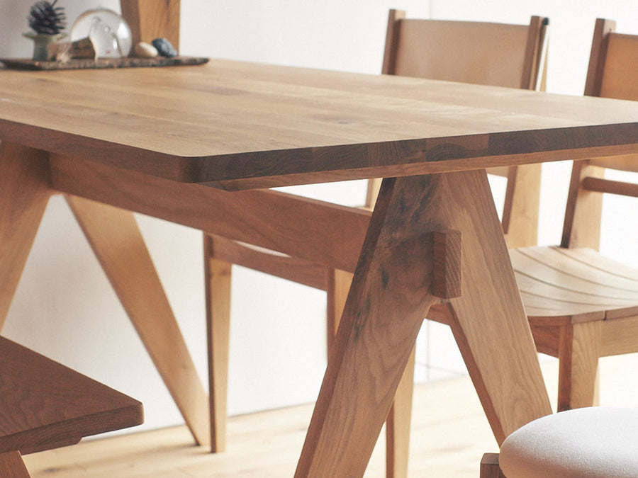 Bothy DINING TABLE