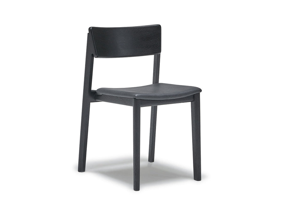 POISE chair