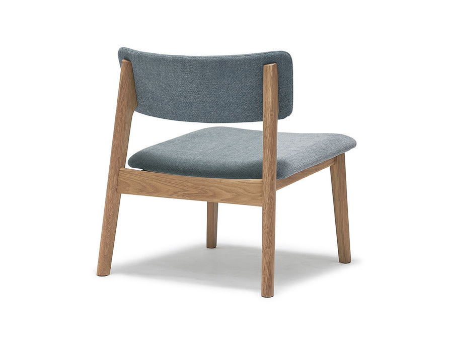 POISE lounge chair