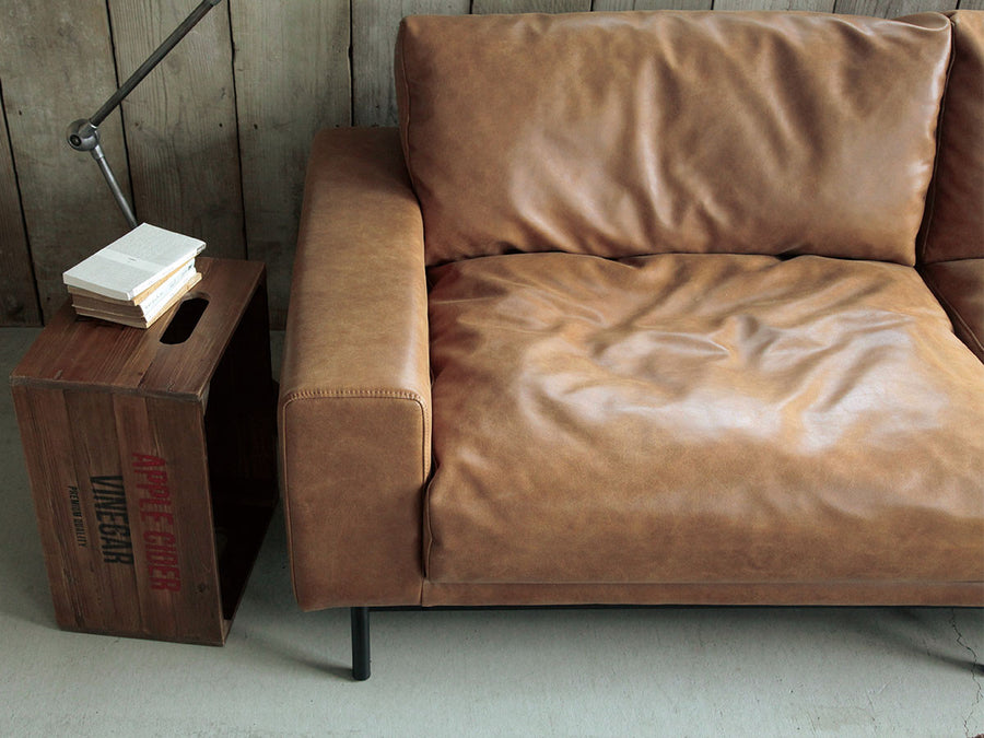 PLUTO SMALL COUCH SOFA