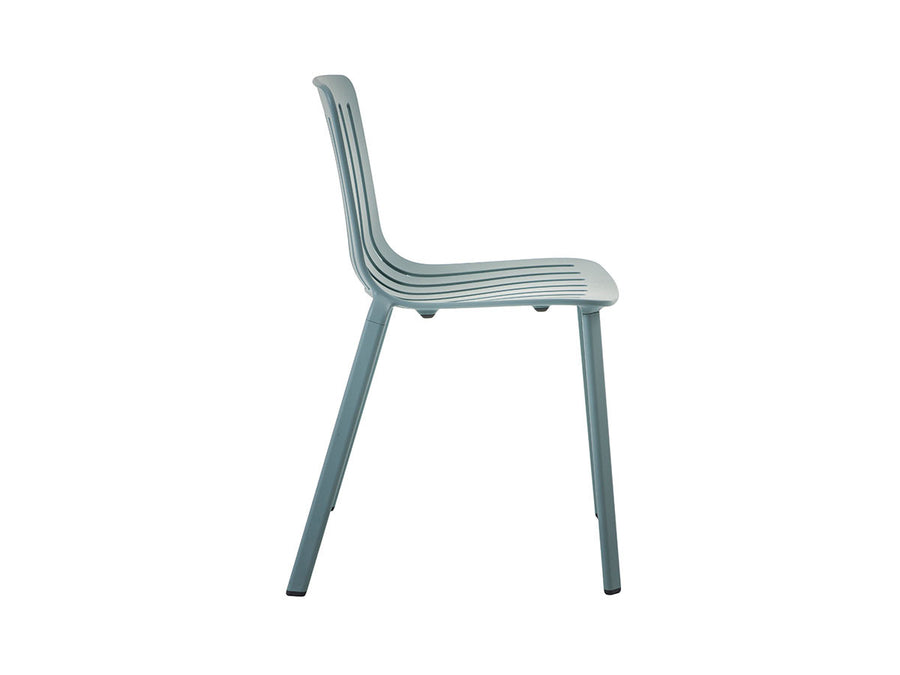 PLATO STACKING CHAIR