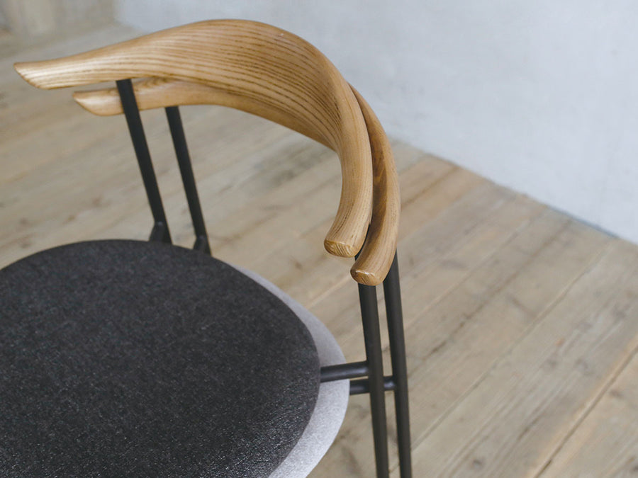 ATOM CHAIR