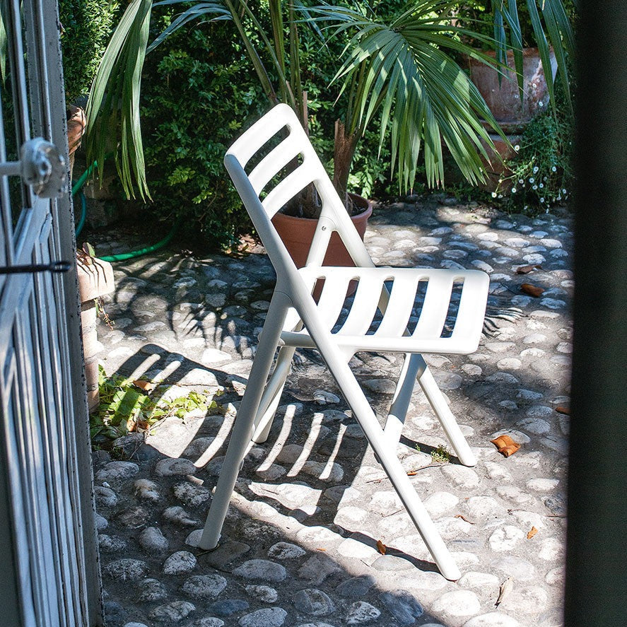 FOLDING AIR-CHAIR