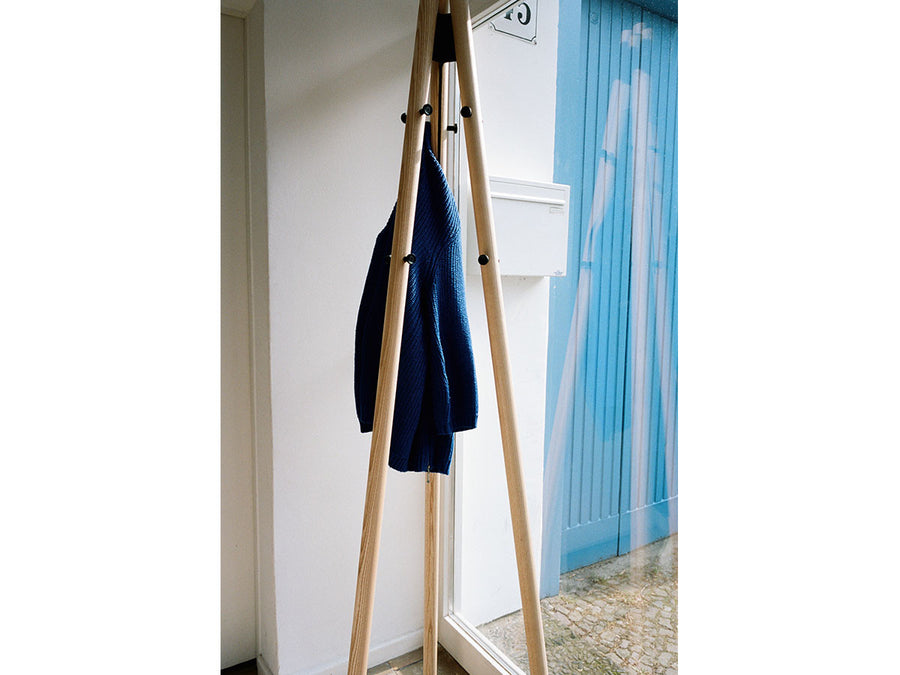 KIILA COAT STAND