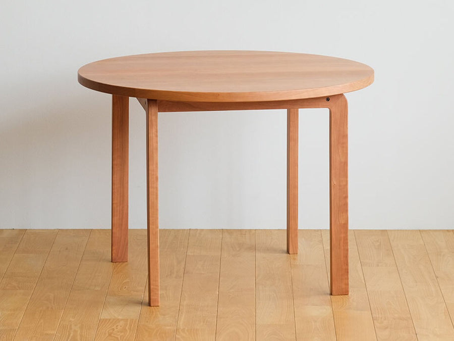 COCCO CIRCLE DINING TABLE