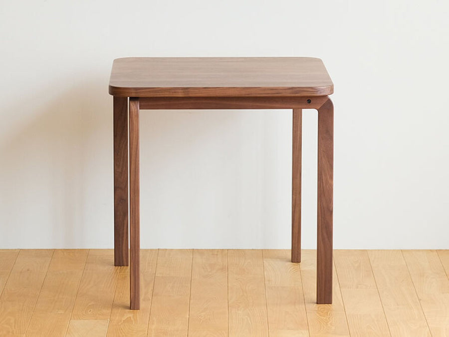 COCCO DINING TABLE