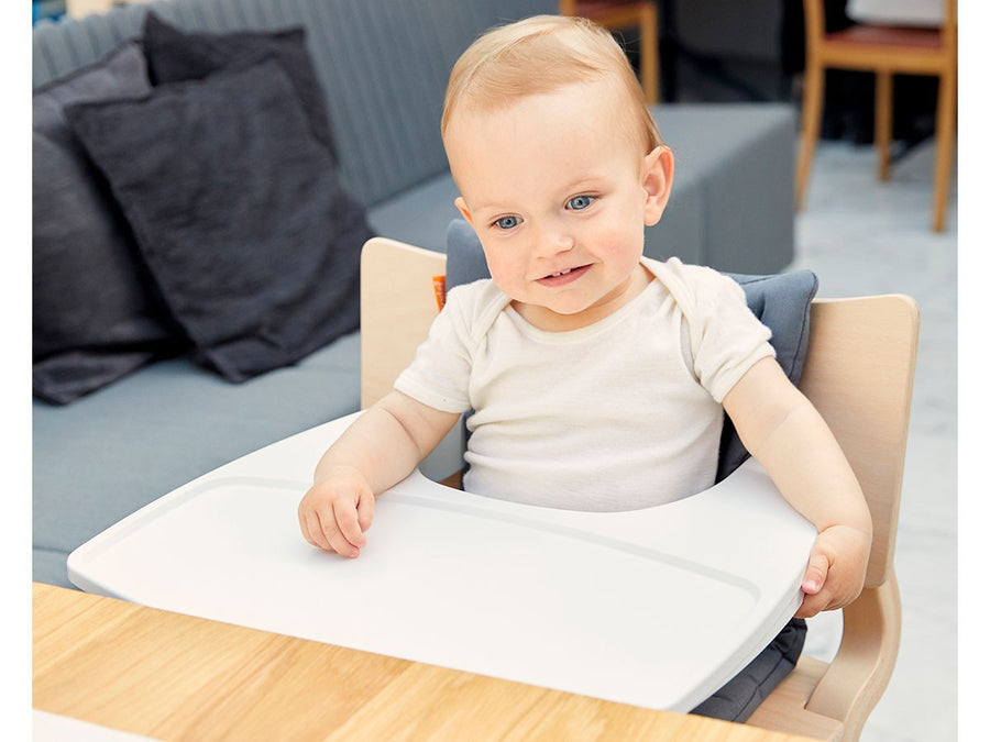 HIGH CHAIR