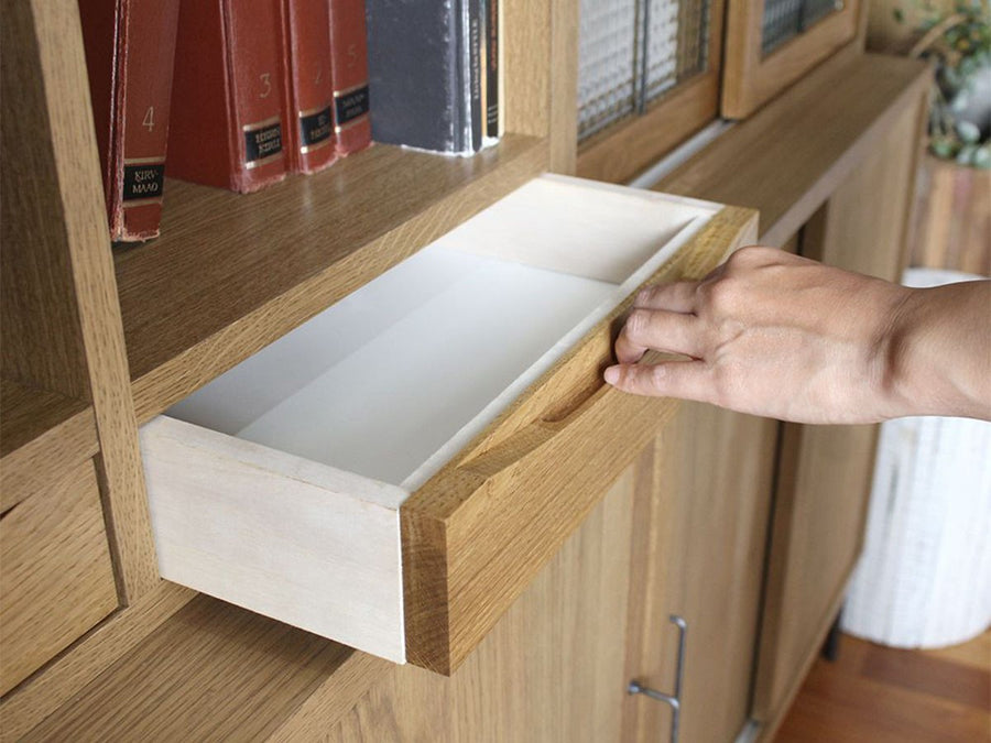 cadeal book case with drawer