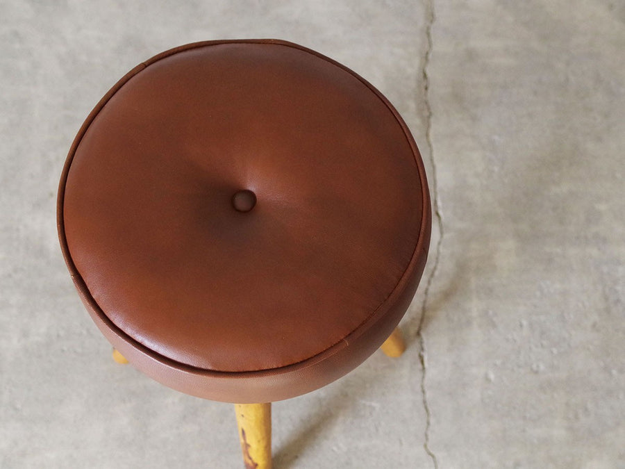 SF LEATHER STOOL