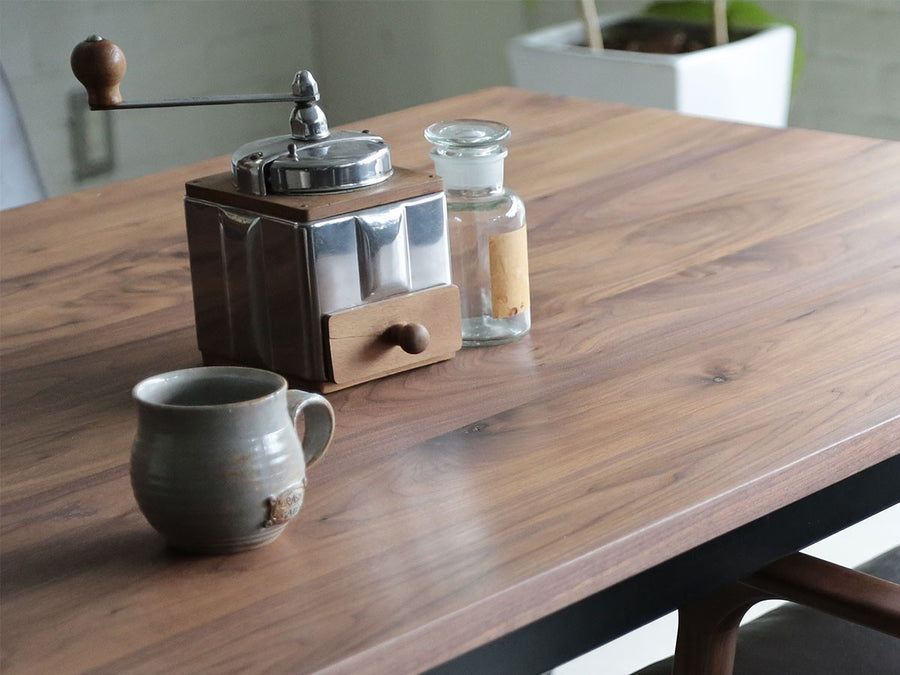 TANK DINNING TABLE