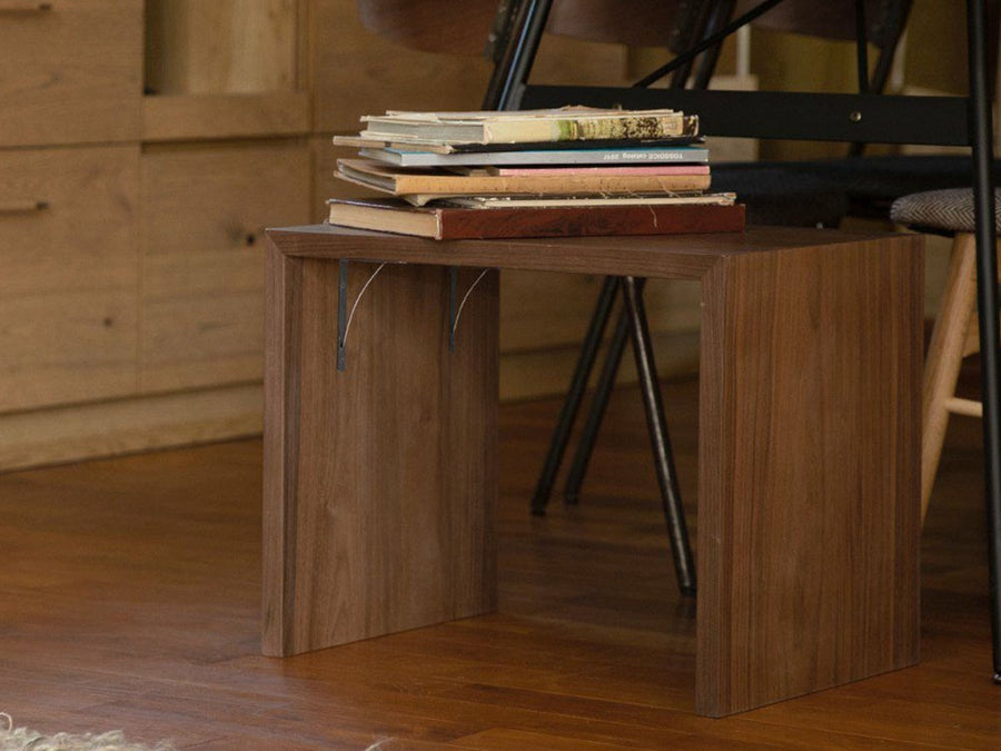 chalet stool table