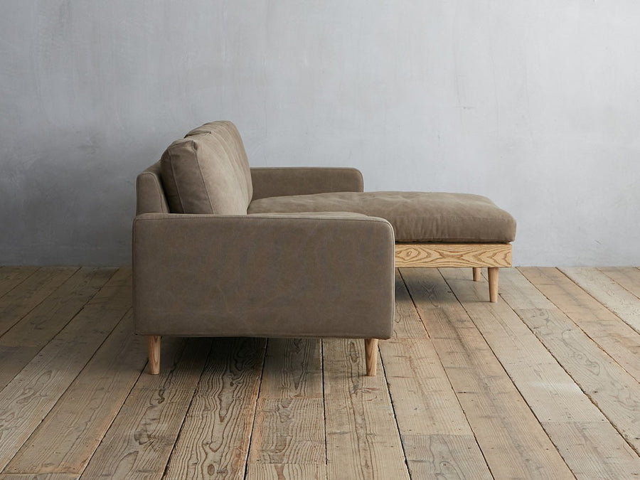 FREDA SOFA