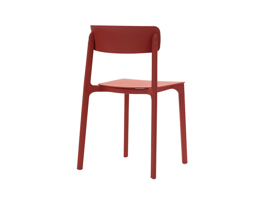 OLU CHAIR