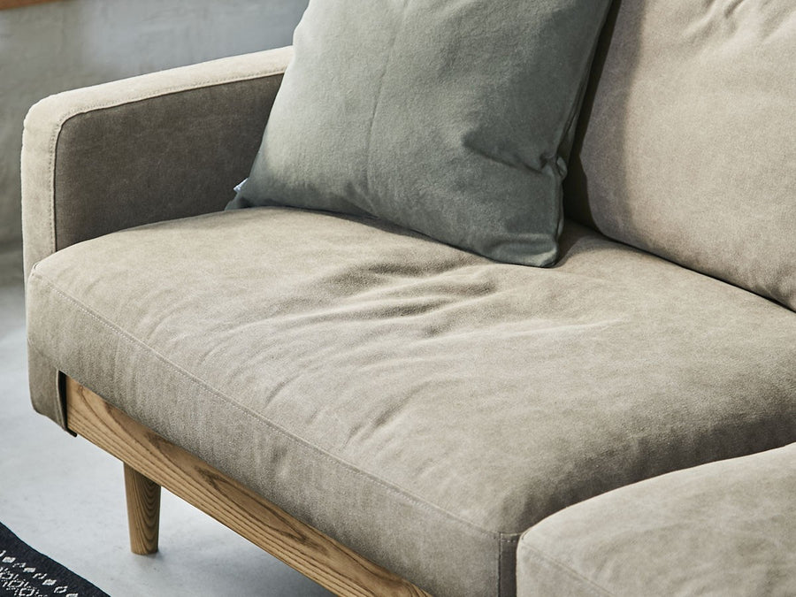 FREDA SOFA