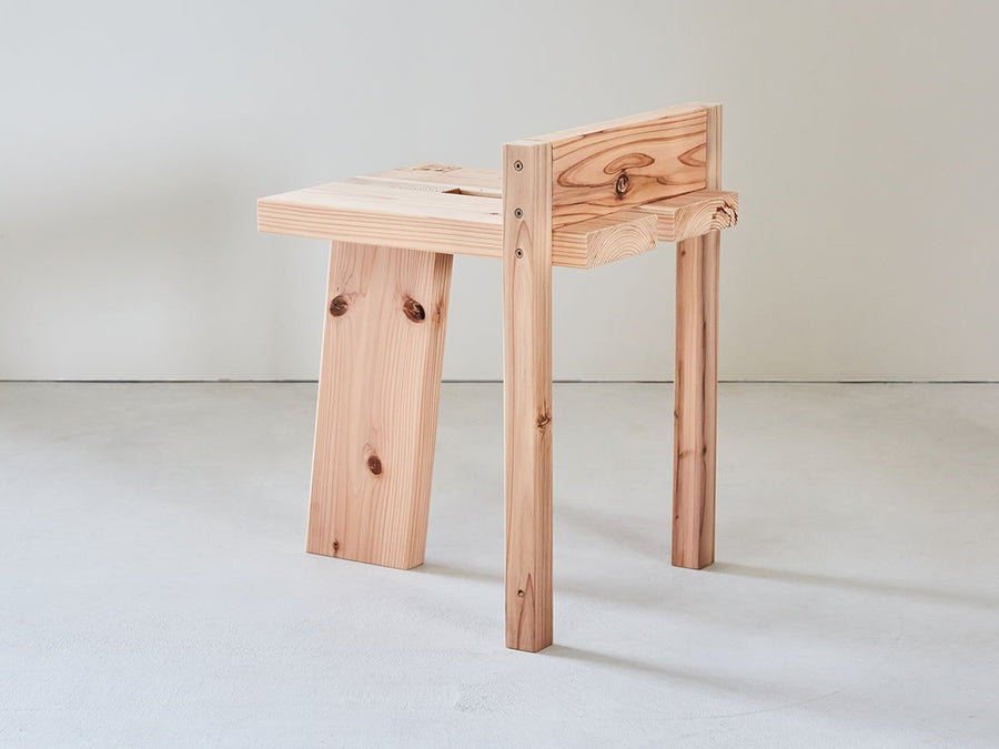 TRIPODAL STOOL