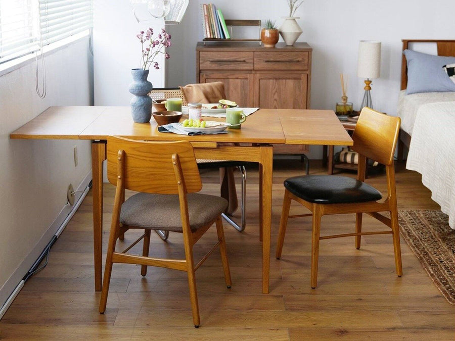 HABITAT DINING TABLE