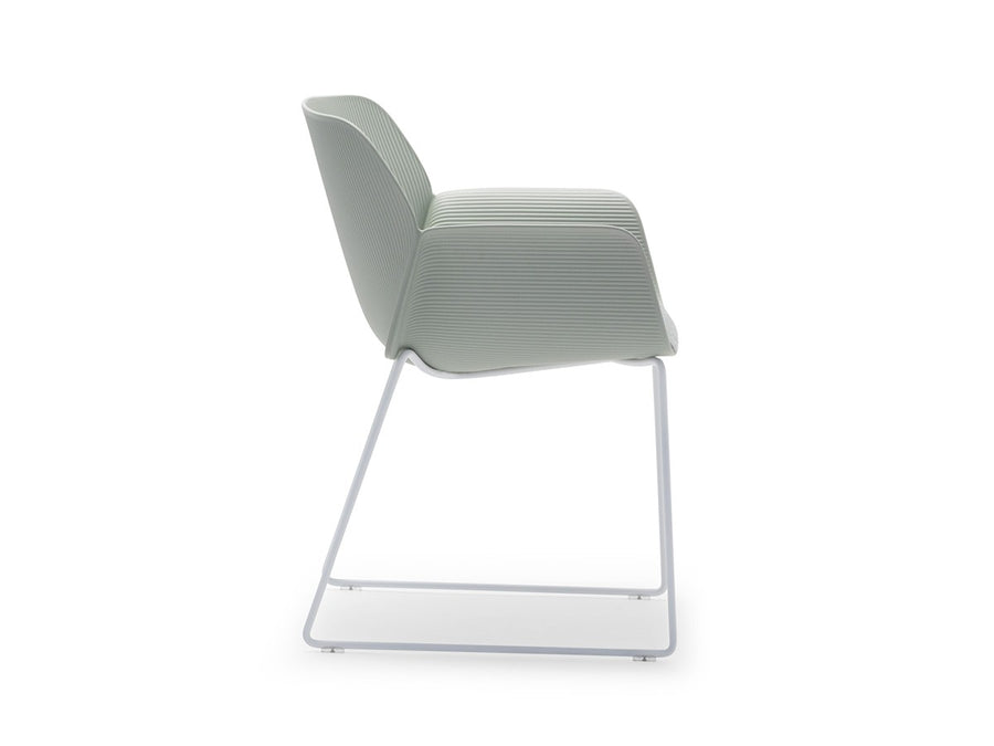 Nuez Armchair Thermo-polymer shell