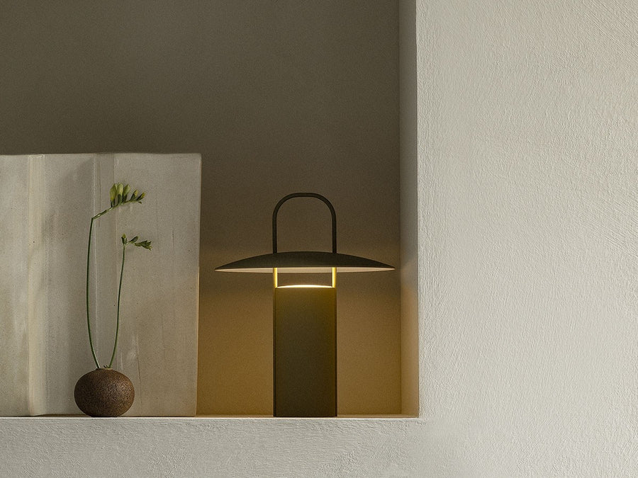 Ray Table Lamp Portable