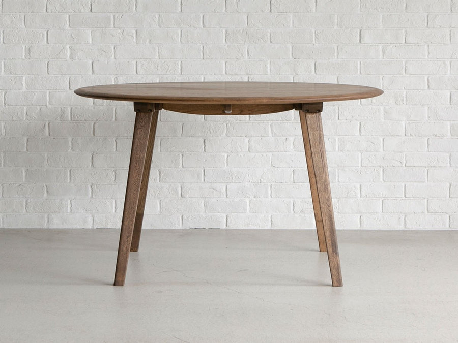 DECKE DINING TABLE