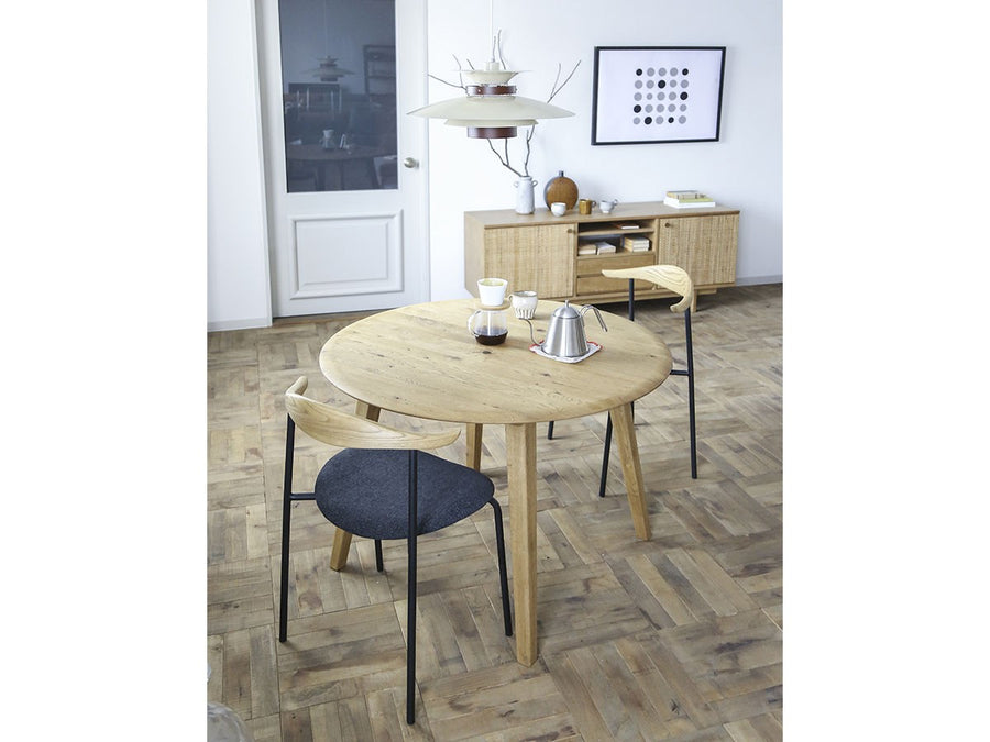 DECKE DINING TABLE