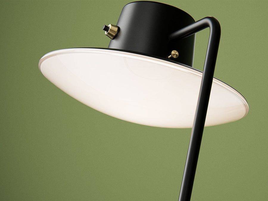 AJ Oxford Table Lamp