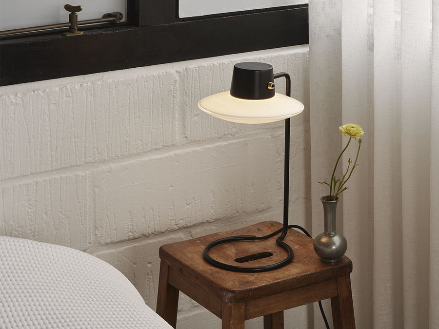 AJ Oxford Table Lamp