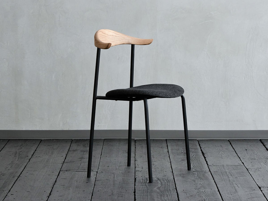 ATOM CHAIR