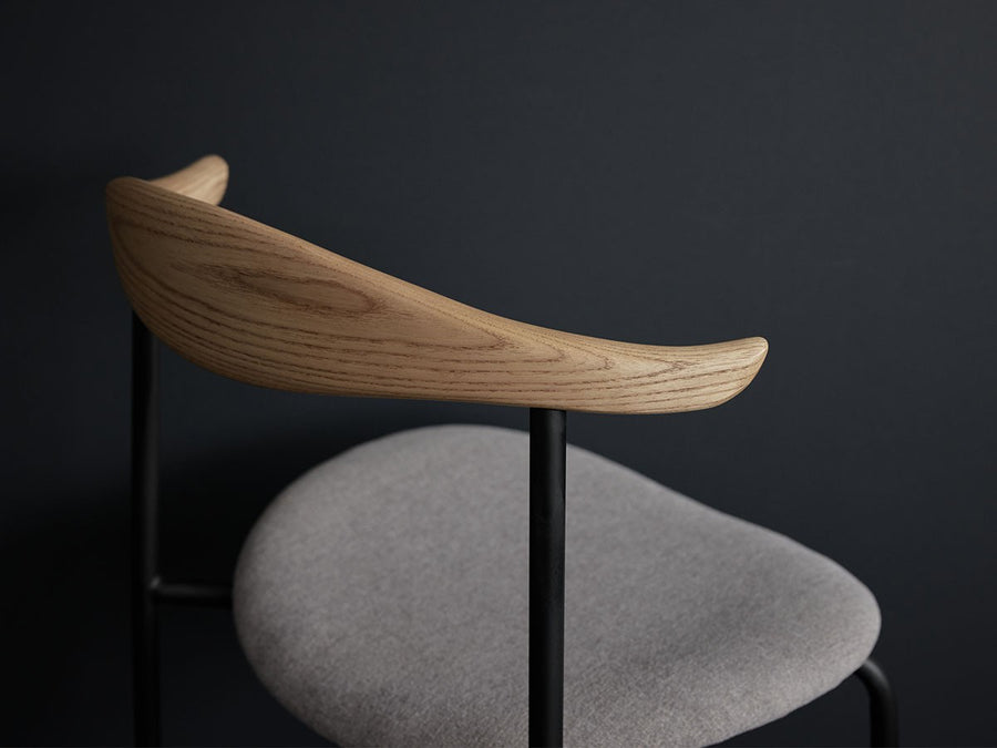 ATOM CHAIR