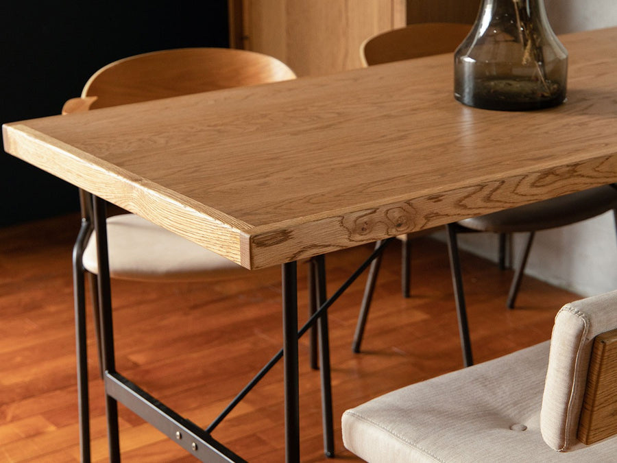 sine dining table 1600