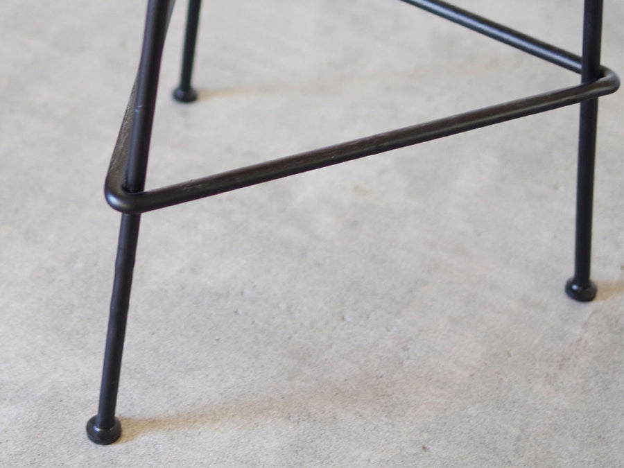 SL IRON STOOL