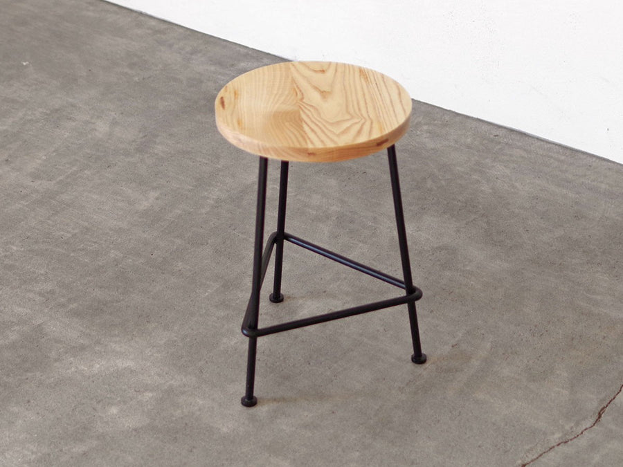 SL IRON STOOL