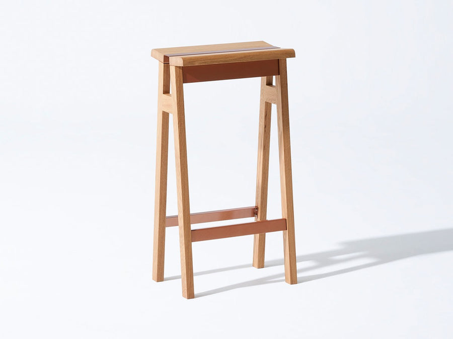 Hi.series hi-stool