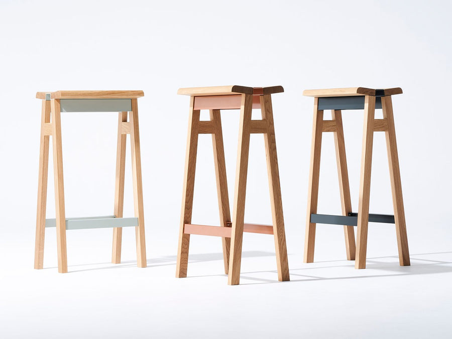 Hi.series hi-stool