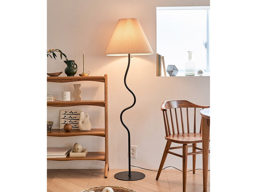 WAVY FLOOR LAMP