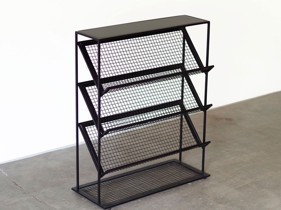 IRON DISPLAY MAGAZINE RACK