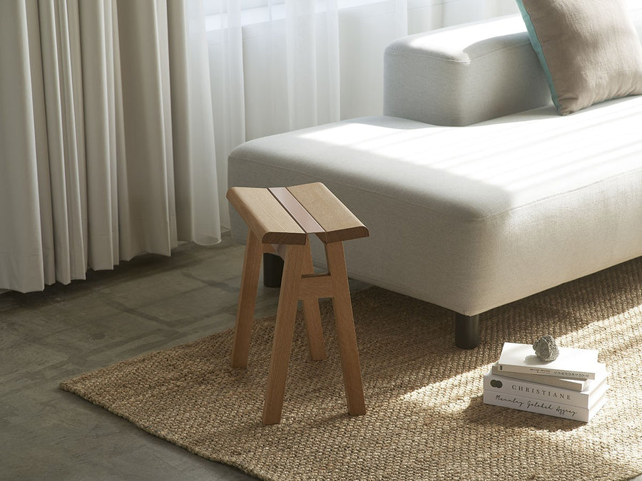 Hi.series stool